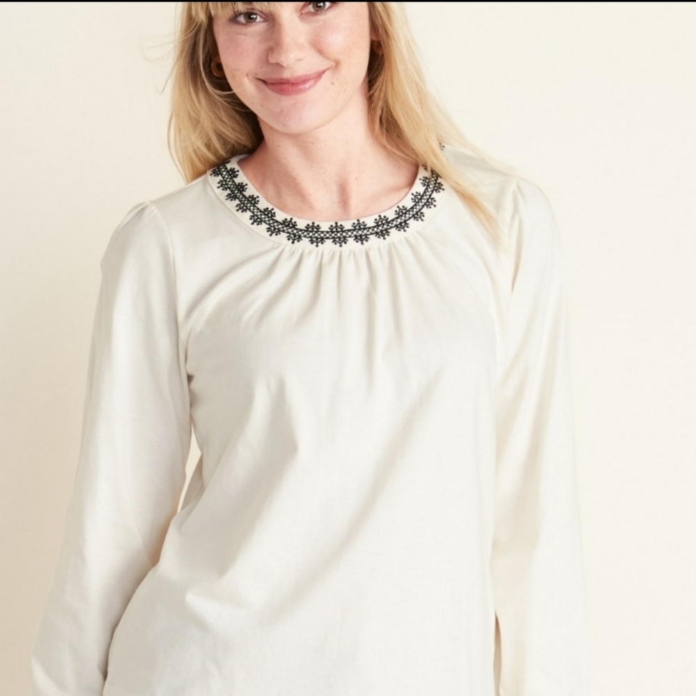 old navy embroidery shirt